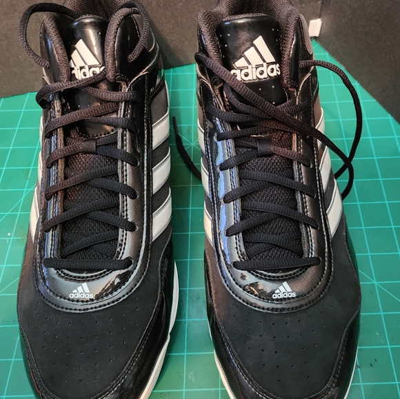 Adidas baseball cleats - Picture 3 of 5